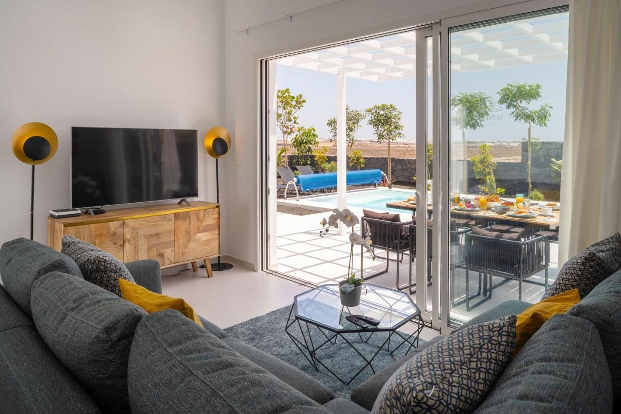 Sunrise By Buenavilla Playa Blanca  Exterior photo